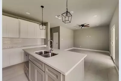 1901 Kelly Street, Fort Worth, TX 76104 - Photo 9