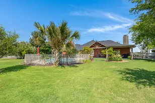 327 Lakeside Dr, Shady Shores, TX 76208 - Photo 23