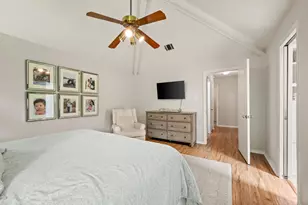 2141 N Aspenwood Dr, Grapevine, TX 76051 - Photo 21