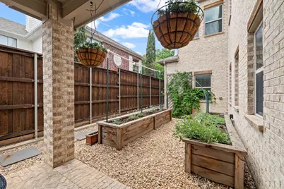 2415 Knight Street #A, Dallas, TX 75219 - Photo 31