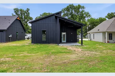 314 W Cobb Street, Bridgeport, TX 76426 - Photo 35