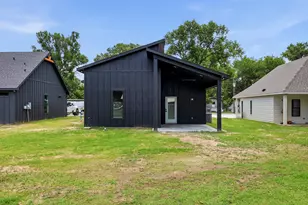 314 W Cobb St, Bridgeport, TX 76426 - Photo 35