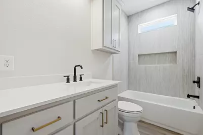 314 W Cobb Street, Bridgeport, TX 76426 - Photo 29