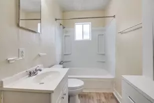512 S Delaware St, Irving, TX 75060 - Photo 9
