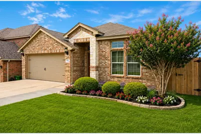 9236 Hunters Court, White Settlement, TX 76108 - Photo 3