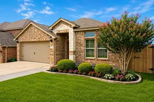 9236 Hunters Ct, White Settlement, TX 76108 - Photo 3