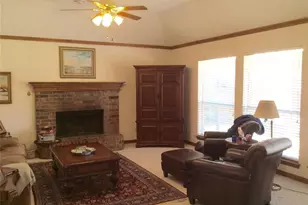 3613 Marianne Cir, Denton, TX 76209 - Photo 5