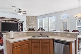 1640 Nashwood Dr, Grand Prairie, TX 75051 - Photo 13