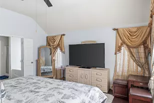 1640 Nashwood Dr, Grand Prairie, TX 75051 - Photo 17