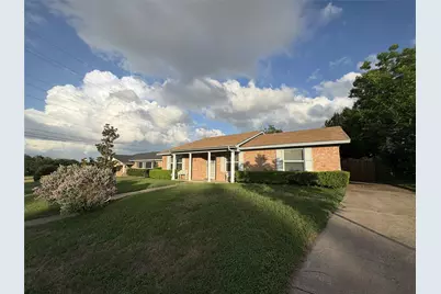 6100 Landmark Drive, Waco, TX 76710 - Photo 1