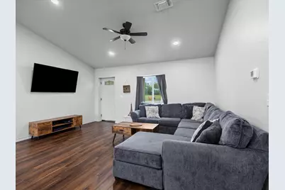 106 Edith Street, Bowie, TX 76230 - Photo 3
