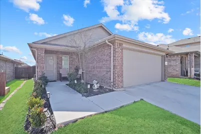136 Greengate Drive, Boyd, TX 76023 - Photo 3