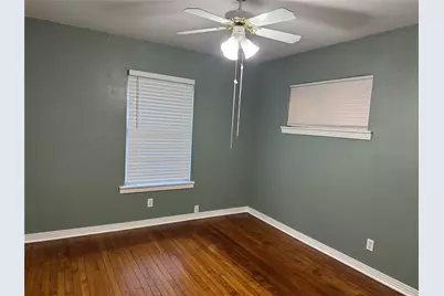 1406 Country Club Road, Ennis, TX 75119 - Photo 17