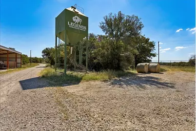 1812 Co 114 Road, Mingus, TX 76463 - Photo 5