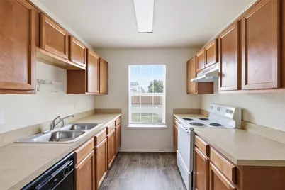 10716 Wild Oak Drive, Fort Worth, TX 76140 - Photo 9