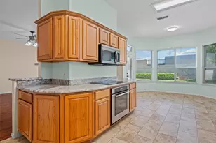 716 Coal Creek Dr, Mansfield, TX 76063 - Photo 11