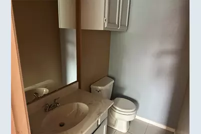 312 Victoria, Grand Prairie, TX 75052 - Photo 11