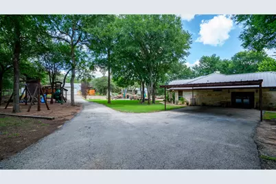 8424 Paluxy, Tolar, TX 76476 - Photo 11