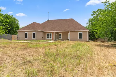 1754 Riverview Drive, Cleburne, TX 76033 - Photo 37