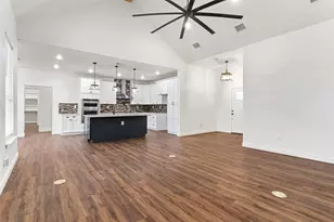 1754 Riverview Dr, Cleburne, TX 76033 - Photo 9