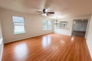 111 Forest Park Ln, Red Oak, TX 75154 - Photo 3