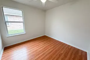 111 Forest Park Ln, Red Oak, TX 75154 - Photo 11