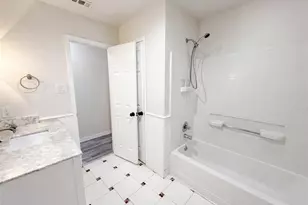 111 Forest Park Ln, Red Oak, TX 75154 - Photo 15