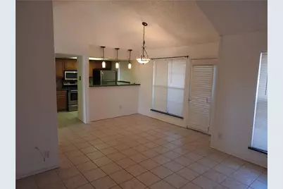 248 Jefferson Parkway, Fort Worth, TX 76107 - Photo 3