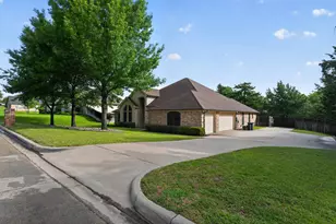 206 Utopia Trail, Weatherford, TX 76087 - Photo 31