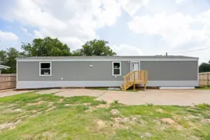 4200 Cortez Ct, Granbury, TX 76048 - Photo 5