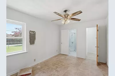 532 Lindenwood Drive, Lancaster, TX 75134 - Photo 11