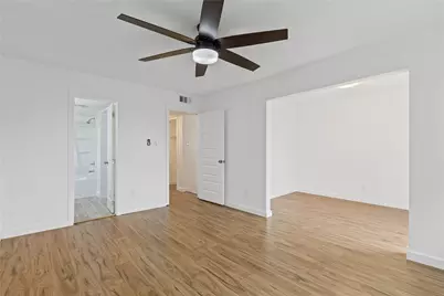 6315 Walraven Circle, Fort Worth, TX 76133 - Photo 11
