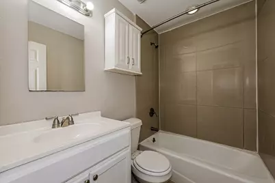 1217 Meadow Creek Drive, Lancaster, TX 75146 - Photo 15