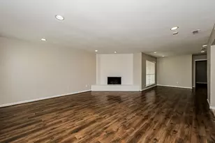 1217 Meadow Creek Dr, Lancaster, TX 75146 - Photo 5