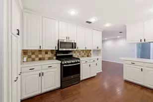 3217 Libbie St, Tyler, TX 75707 - Photo 9