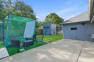4625 Hillside Dr, North Richland Hills, TX 76180 - Photo 35
