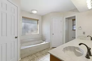 4625 Hillside Dr, North Richland Hills, TX 76180 - Photo 23