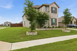 3619 Twin Pines Dr, Grand Prairie, TX 76065 - Photo 3