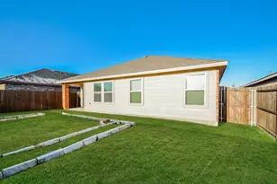 1218 Meadow Creek Dr, Princeton, TX 75407 - Photo 15