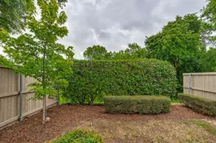 8602 Brittania Way, Dallas, TX 75243 - Photo 25