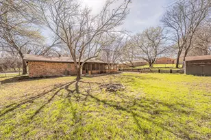 302 W Hale Ave, Decatur, TX 76234 - Photo 29