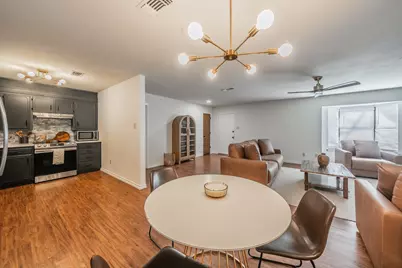 302 W Hale Avenue, Decatur, TX 76234 - Photo 7