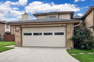 88 Morrow Dr, Bedford, TX 76021 - Photo 1