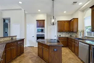 5705 Sandalwood Dr, McKinney, TX 75072 - Photo 9