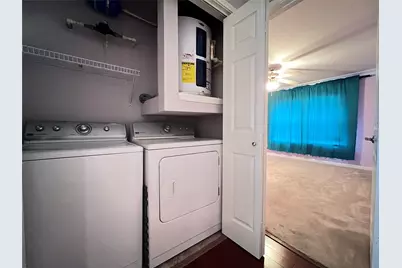 2201 Wolf Street #2205, Dallas, TX 75201 - Photo 19