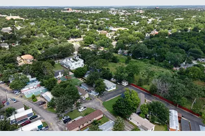 433 N East Street, Arlington, TX 76011 - Photo 5