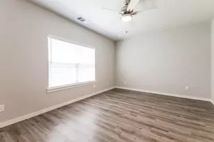 310 Niki Dr, Lewisville, TX 75057 - Photo 13
