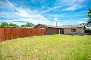 1125 Pleasant Valley Rd, Garland, TX 75040 - Photo 19