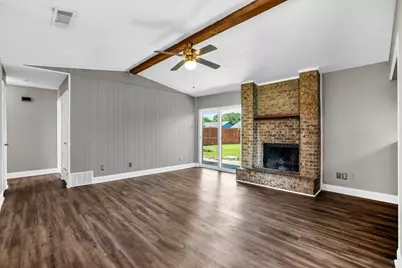1125 Pleasant Valley Road, Garland, TX 75040 - Photo 3