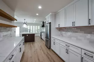 3772 Weeburn Dr, Dallas, TX 75229 - Photo 23